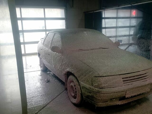 Сірий Опель Вектра, об'ємом двигуна 1.6 л та пробігом 0 тис. км за 1000 $, фото 1 на Automoto.ua