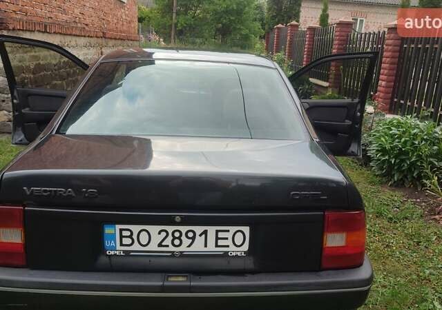 Сірий Опель Вектра, об'ємом двигуна 1.8 л та пробігом 279 тис. км за 1600 $, фото 1 на Automoto.ua