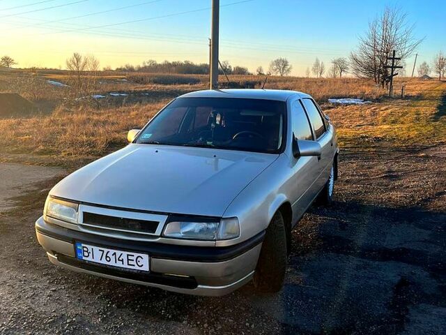 Серый Опель Вектра, объемом двигателя 1.6 л и пробегом 333 тыс. км за 1500 $, фото 1 на Automoto.ua