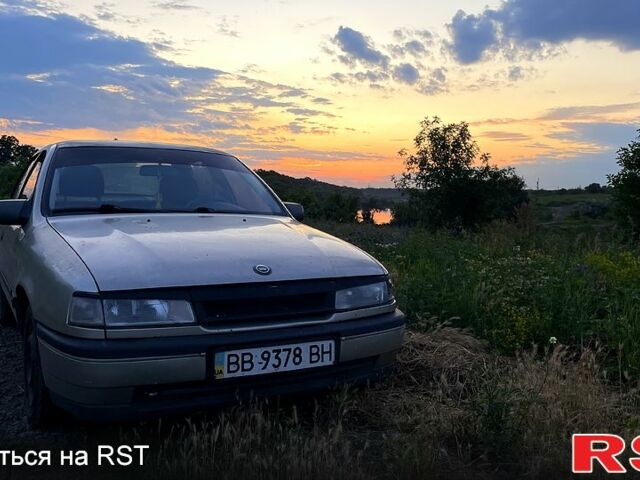 Серый Опель Вектра, объемом двигателя 1.6 л и пробегом 343 тыс. км за 1100 $, фото 1 на Automoto.ua