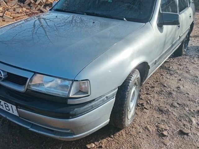 Серый Опель Вектра, объемом двигателя 1.6 л и пробегом 1 тыс. км за 600 $, фото 1 на Automoto.ua