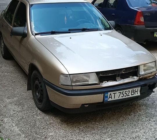 Сірий Опель Вектра, об'ємом двигуна 1.6 л та пробігом 355 тис. км за 1350 $, фото 1 на Automoto.ua