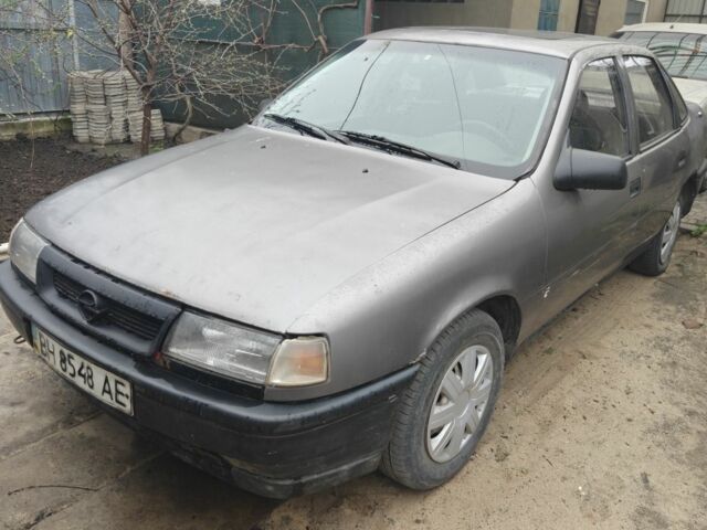 Сірий Опель Вектра, об'ємом двигуна 1 л та пробігом 200 тис. км за 1100 $, фото 1 на Automoto.ua