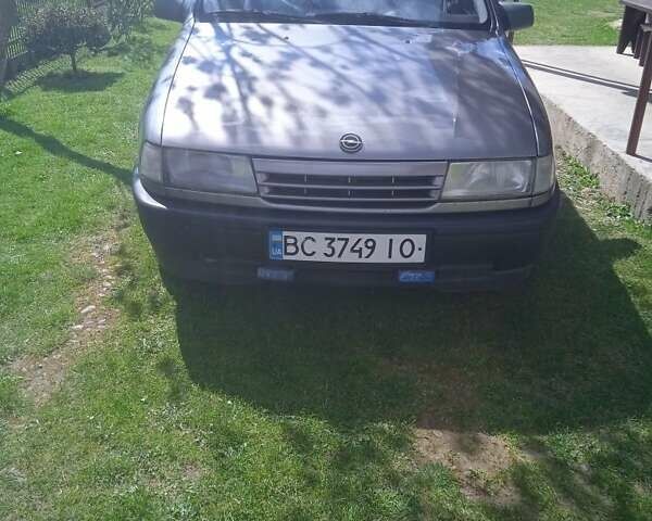 Сірий Опель Вектра, об'ємом двигуна 1.6 л та пробігом 398 тис. км за 1400 $, фото 1 на Automoto.ua