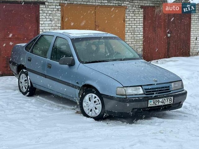 Серый Опель Вектра, объемом двигателя 0 л и пробегом 280 тыс. км за 1300 $, фото 1 на Automoto.ua