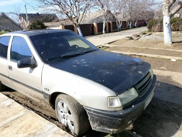 Серый Опель Вектра, объемом двигателя 2 л и пробегом 2 тыс. км за 405 $, фото 1 на Automoto.ua