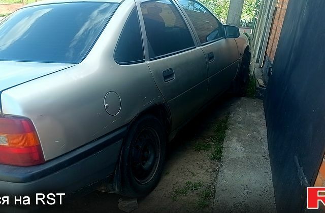Сірий Опель Вектра, об'ємом двигуна 1.6 л та пробігом 360 тис. км за 1200 $, фото 1 на Automoto.ua