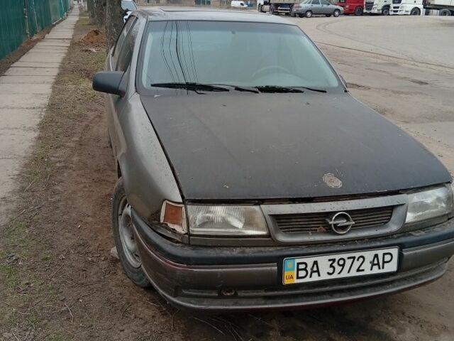 Серый Опель Вектра, объемом двигателя 0 л и пробегом 100 тыс. км за 1000 $, фото 1 на Automoto.ua