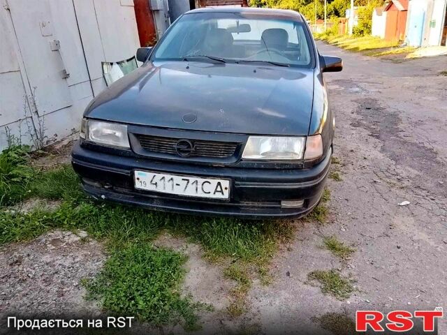 Серый Опель Вектра, объемом двигателя 2 л и пробегом 235 тыс. км за 500 $, фото 1 на Automoto.ua