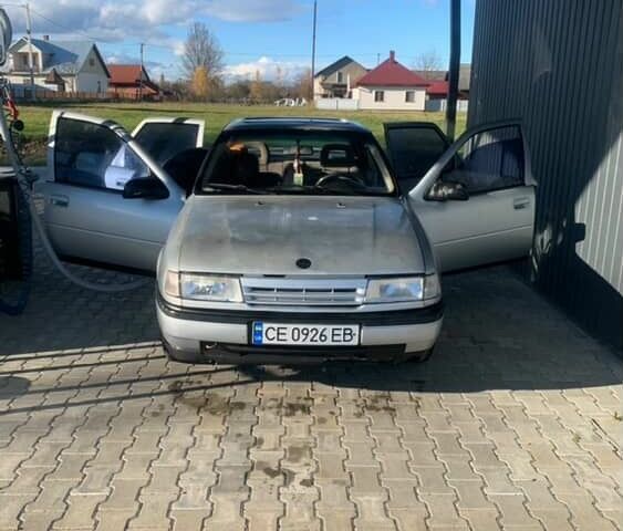 Серый Опель Вектра, объемом двигателя 1.8 л и пробегом 250 тыс. км за 1098 $, фото 1 на Automoto.ua