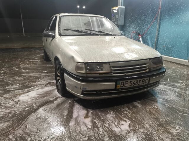 Серый Опель Вектра, объемом двигателя 1.8 л и пробегом 100 тыс. км за 665 $, фото 1 на Automoto.ua