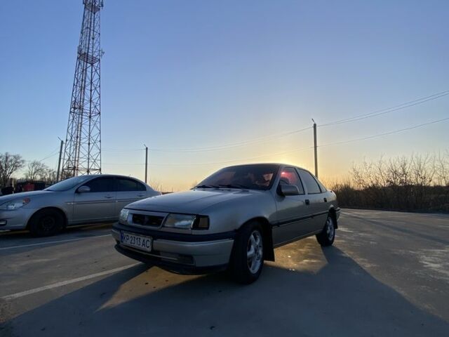 Серый Опель Вектра, объемом двигателя 1.6 л и пробегом 200 тыс. км за 1500 $, фото 1 на Automoto.ua