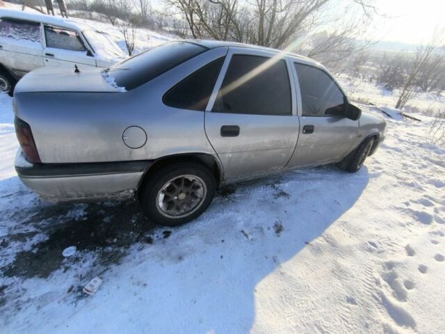 Сірий Опель Вектра, об'ємом двигуна 0 л та пробігом 3 тис. км за 1067 $, фото 1 на Automoto.ua
