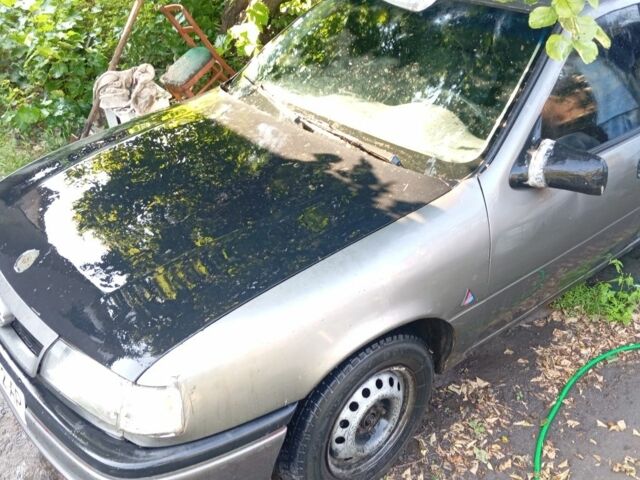 Серый Опель Вектра, объемом двигателя 0 л и пробегом 230 тыс. км за 24500 $, фото 1 на Automoto.ua