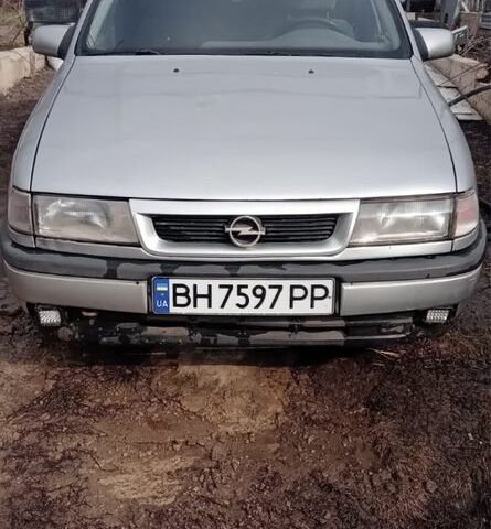 Серый Опель Вектра, объемом двигателя 2 л и пробегом 271 тыс. км за 1450 $, фото 1 на Automoto.ua
