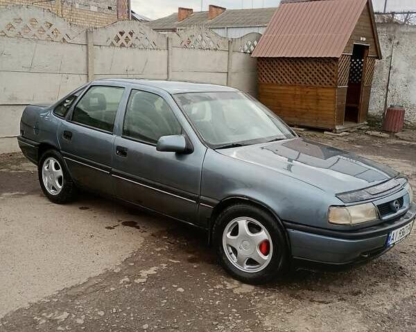 Сірий Опель Вектра, об'ємом двигуна 1.6 л та пробігом 196 тис. км за 1300 $, фото 1 на Automoto.ua