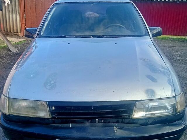 Опель Вектра 1995 в Ровно на Automoto.ua Серый Опель Вектра, объемом двигателя 2 л и пробегом 337 тыс. км за 600 $, фото 1 на Automoto.ua