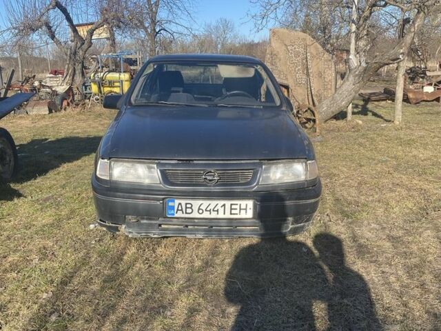 Серый Опель Вектра, объемом двигателя 0 л и пробегом 540 тыс. км за 800 $, фото 1 на Automoto.ua