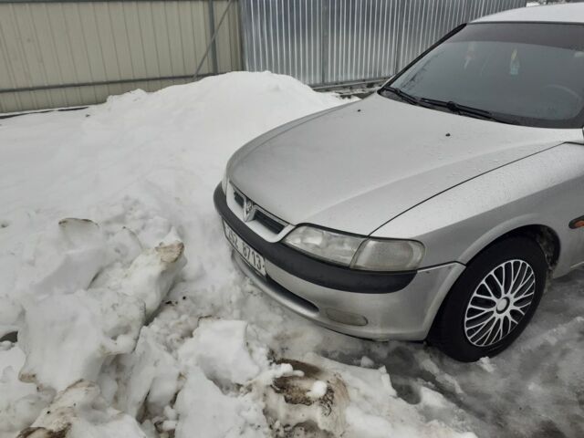 Серый Опель Вектра, объемом двигателя 1 л и пробегом 381 тыс. км за 1600 $, фото 1 на Automoto.ua