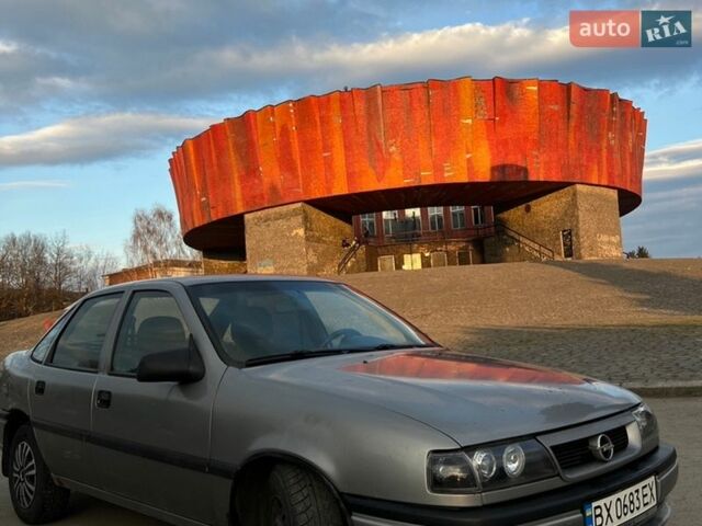 Серый Опель Вектра, объемом двигателя 1.8 л и пробегом 326 тыс. км за 1700 $, фото 1 на Automoto.ua
