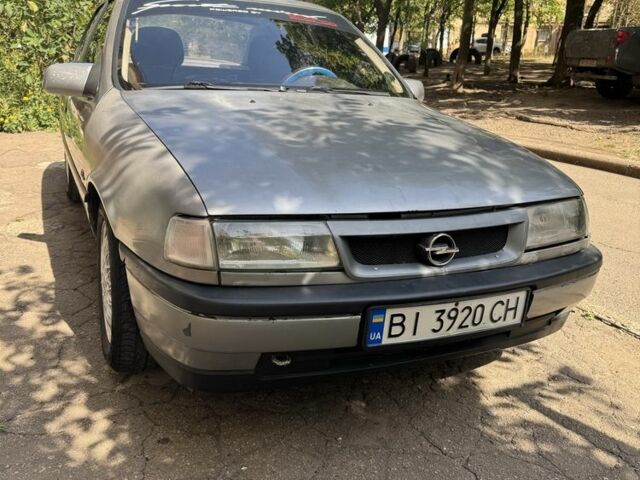 Сірий Опель Вектра, об'ємом двигуна 1.6 л та пробігом 183 тис. км за 1578 $, фото 1 на Automoto.ua