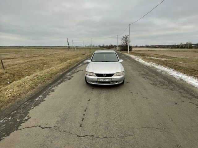Серый Опель Вектра, объемом двигателя 1.6 л и пробегом 213 тыс. км за 1500 $, фото 1 на Automoto.ua