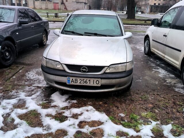 Сірий Опель Вектра, об'ємом двигуна 2 л та пробігом 250 тис. км за 1700 $, фото 1 на Automoto.ua