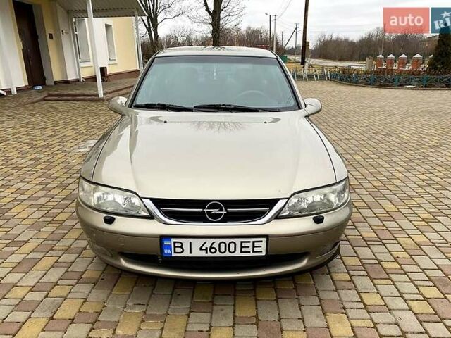 Сірий Опель Вектра, об'ємом двигуна 2 л та пробігом 190 тис. км за 2800 $, фото 1 на Automoto.ua