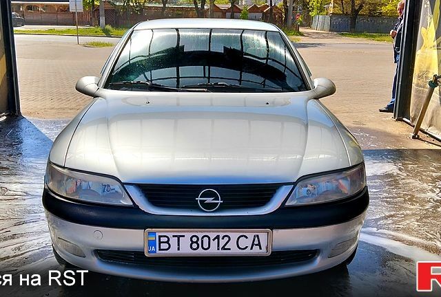 Сірий Опель Вектра, об'ємом двигуна 1.8 л та пробігом 350 тис. км за 2300 $, фото 1 на Automoto.ua