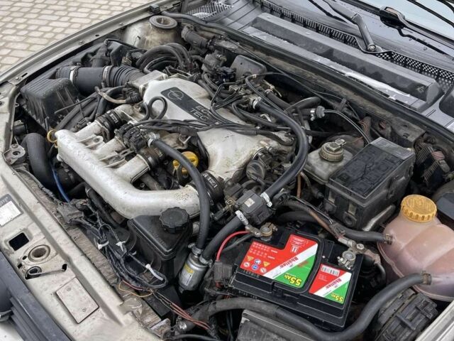 Сірий Опель Вектра, об'ємом двигуна 2.5 л та пробігом 327 тис. км за 1850 $, фото 1 на Automoto.ua