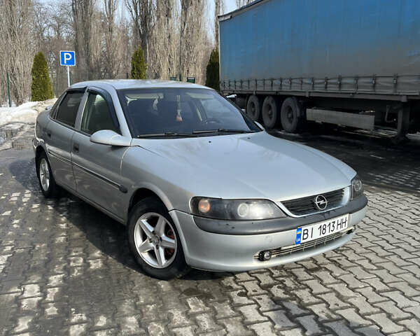 Сірий Опель Вектра, об'ємом двигуна 1.6 л та пробігом 394 тис. км за 3000 $, фото 1 на Automoto.ua