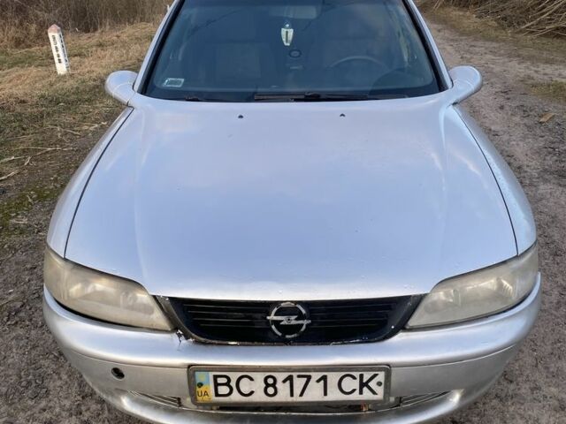 Серый Опель Вектра, объемом двигателя 1.6 л и пробегом 300 тыс. км за 1500 $, фото 1 на Automoto.ua