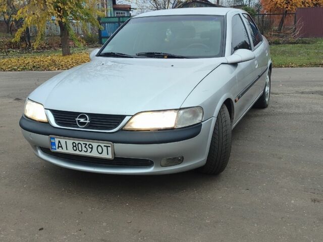 Серый Опель Вектра, объемом двигателя 1.8 л и пробегом 240 тыс. км за 2500 $, фото 1 на Automoto.ua