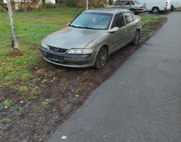 Серый Опель Вектра, объемом двигателя 1.6 л и пробегом 450 тыс. км за 1100 $, фото 1 на Automoto.ua