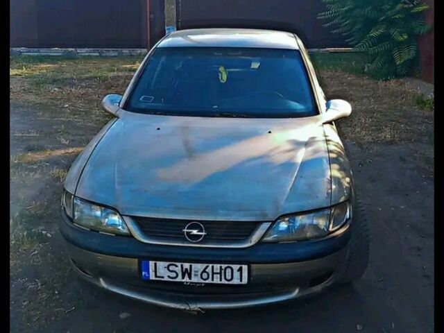 Серый Опель Вектра, объемом двигателя 2 л и пробегом 1 тыс. км за 783 $, фото 1 на Automoto.ua