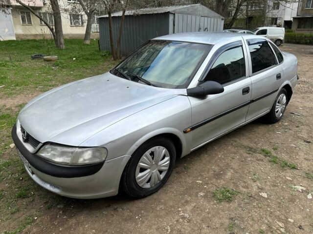 Сірий Опель Вектра, об'ємом двигуна 1.6 л та пробігом 250 тис. км за 1500 $, фото 1 на Automoto.ua