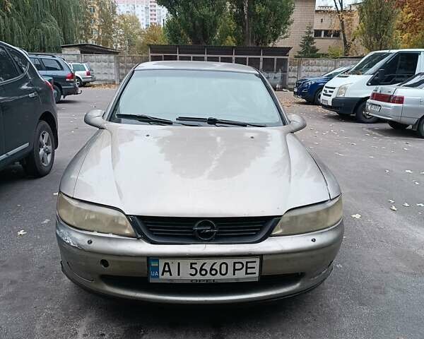Опель Вектра 1998 в Борисполе на Automoto.ua Серый Опель Вектра, объемом двигателя 2 л и пробегом 365 тыс. км за 1600 $, фото 1 на Automoto.ua