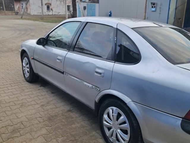 Серый Опель Вектра, объемом двигателя 1.8 л и пробегом 270 тыс. км за 1550 $, фото 1 на Automoto.ua