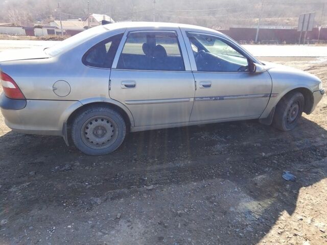 Серый Опель Вектра, объемом двигателя 0 л и пробегом 360 тыс. км за 2650 $, фото 1 на Automoto.ua