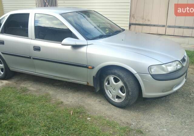 Серый Опель Вектра, объемом двигателя 1.6 л и пробегом 20 тыс. км за 2099 $, фото 1 на Automoto.ua