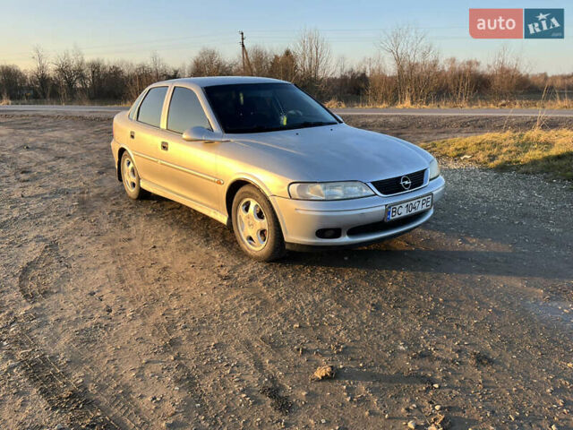 Сірий Опель Вектра, об'ємом двигуна 1.8 л та пробігом 357 тис. км за 2300 $, фото 1 на Automoto.ua