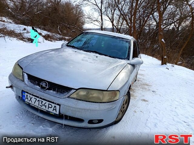 Серый Опель Вектра, объемом двигателя 1.8 л и пробегом 330 тыс. км за 1850 $, фото 1 на Automoto.ua