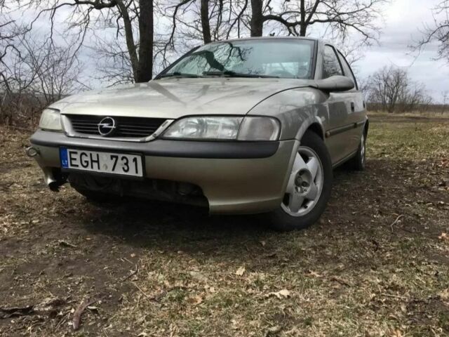 Сірий Опель Вектра, об'ємом двигуна 2 л та пробігом 170 тис. км за 600 $, фото 1 на Automoto.ua