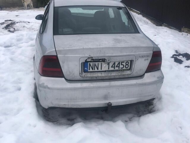 Сірий Опель Вектра, об'ємом двигуна 2 л та пробігом 350 тис. км за 300 $, фото 1 на Automoto.ua