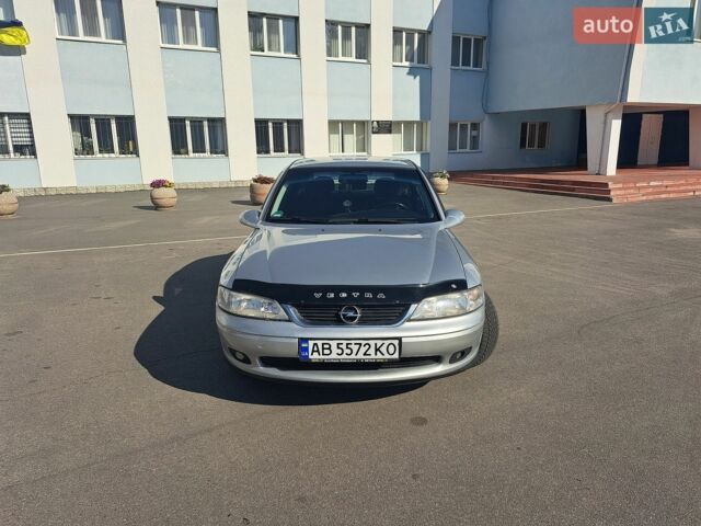 Сірий Опель Вектра, об'ємом двигуна 1.8 л та пробігом 181 тис. км за 3500 $, фото 1 на Automoto.ua