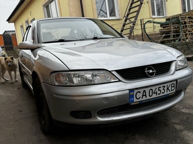 Серый Опель Вектра, объемом двигателя 1.8 л и пробегом 270 тыс. км за 2650 $, фото 1 на Automoto.ua