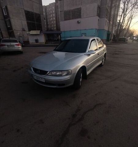 Сірий Опель Вектра, об'ємом двигуна 2 л та пробігом 378 тис. км за 2800 $, фото 1 на Automoto.ua