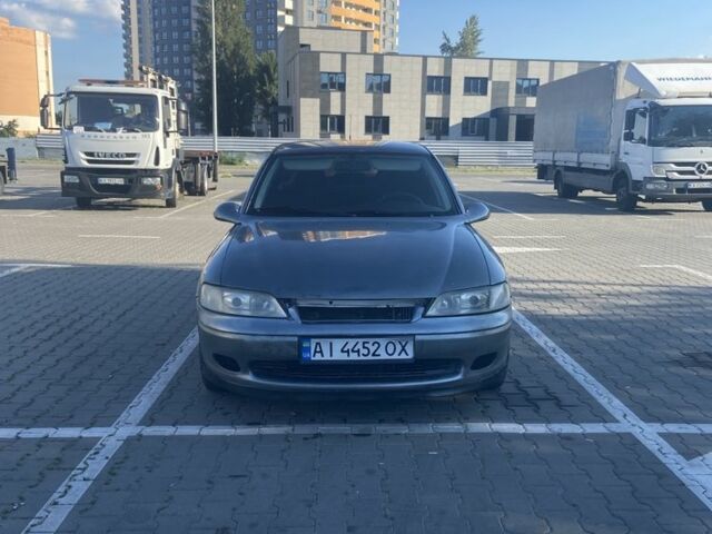 Сірий Опель Вектра, об'ємом двигуна 2.5 л та пробігом 300 тис. км за 950 $, фото 1 на Automoto.ua