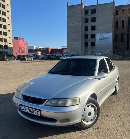 Сірий Опель Вектра, об'ємом двигуна 1.6 л та пробігом 330 тис. км за 2250 $, фото 1 на Automoto.ua