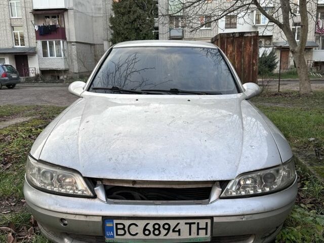 Сірий Опель Вектра, об'ємом двигуна 1.6 л та пробігом 300 тис. км за 1400 $, фото 1 на Automoto.ua